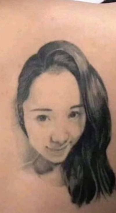Когда отношениям приходит конец, а на теле остаётся тату в виде её портрета… (3 фото)