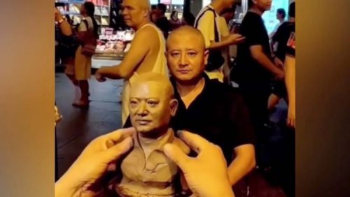 Китайский художник создает безумно реалистичные глиняные бюсты прохожих (фото + видео)
