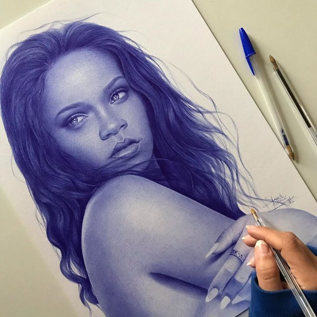 Художница, которая пишет фотореалистичные портреты с помощью только шариковых ручек (11 фото)