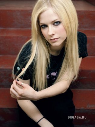 Avril Lavigne - Amit Lennon photoshoot
