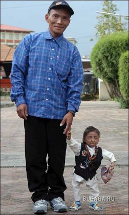 Самый маленький человек в мире весит 4.5 кг