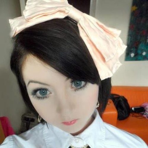 Девушки-куклы